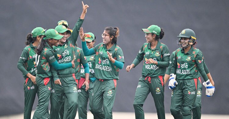 Bangladesh comfortably see off Scotland in tournament opener