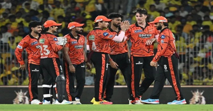 Hyderabad qualify for IPL play-offs
