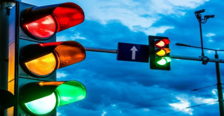 PM orders 50 more smart traffic signals