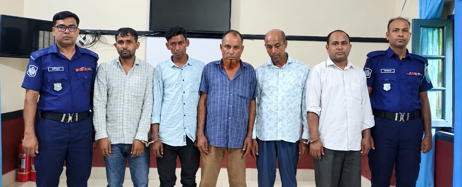 Five Arrested for Stealing Passengers' Luggage at Parbatipur Railway Station