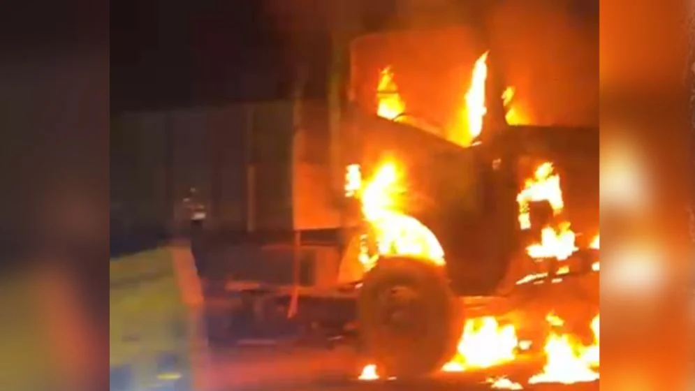 Fire Breaks Out at Shoe Factory in Old Dhaka