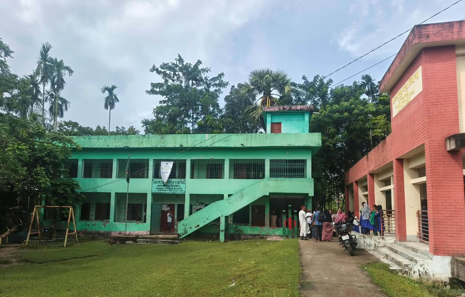 Betagi Headmaster Accused of Irregularities in School Uniform Purchases