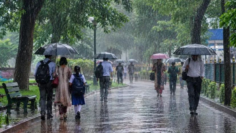 BMD Forecasts Heavy Rain in Four Divisions; Temperatures Set to Rise by Weekend