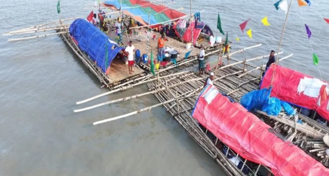 Thousands of Devotees Journey to Faridpur Atroshi Darbar with Bamboo Rafts