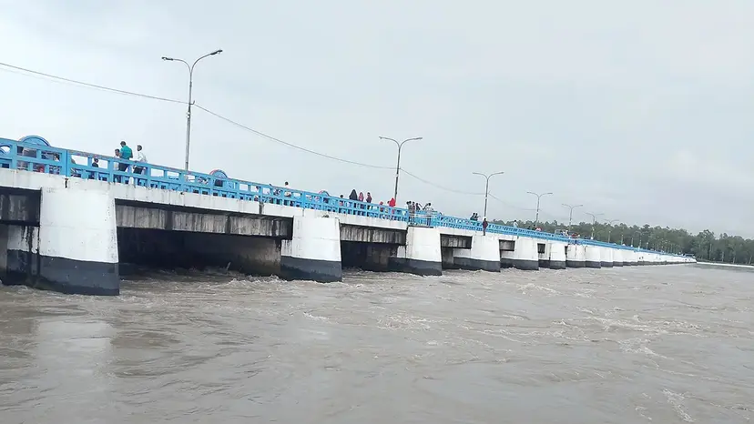 Teesta Water Level Rising: Risk of Reaching Warning Levels in Five Northern Districts