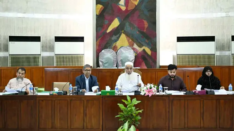Parliamentary Committee Urges Priority Overseas Medical Care for July Movement Fighters