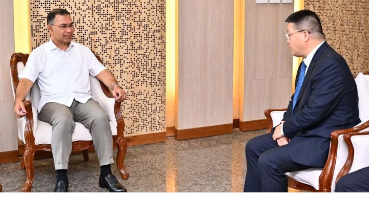 Chinese Ambassador Yao Wen Pays Farewell Call on Prime Minister