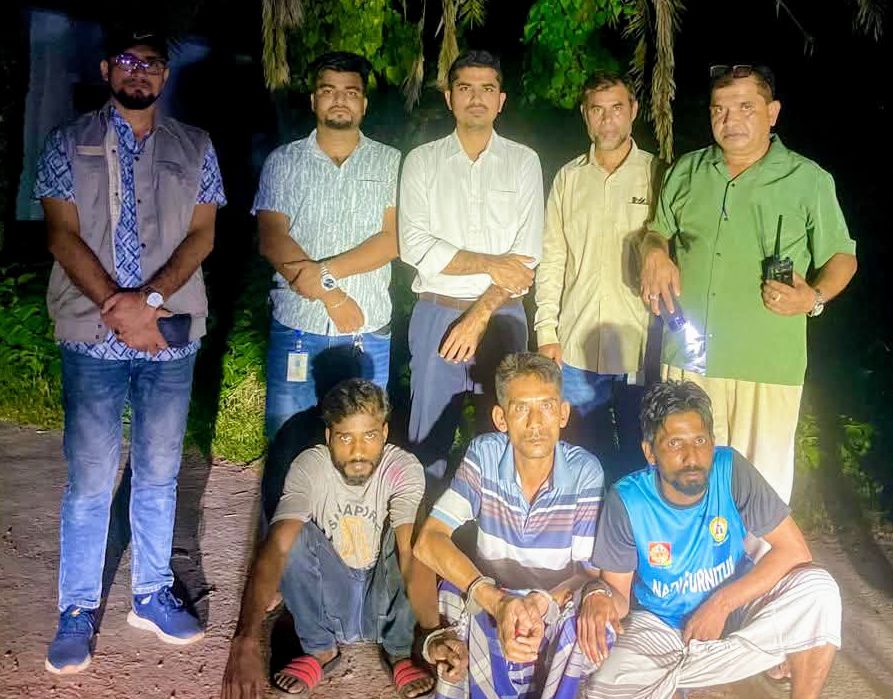 Anti-Drug and Online Gambling Drive Conducted in Puthia; Three Sentenced to Prison Terms