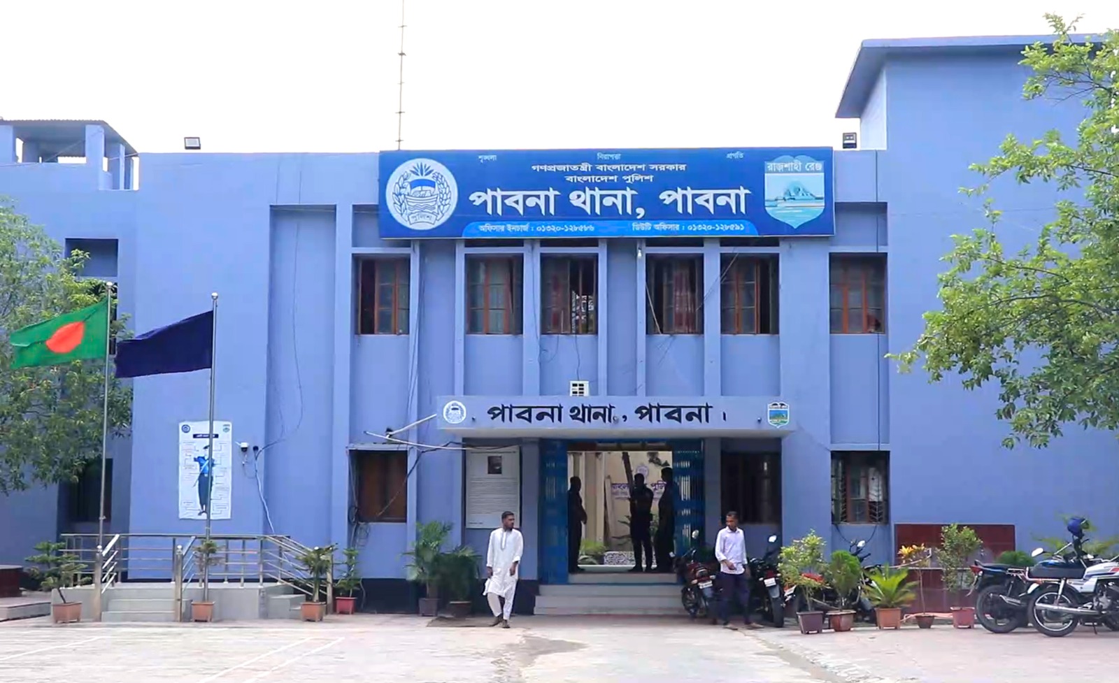 Three Schoolgirls Rescued by Police After Leaving Pabna for the Border Out of Emotional Distress