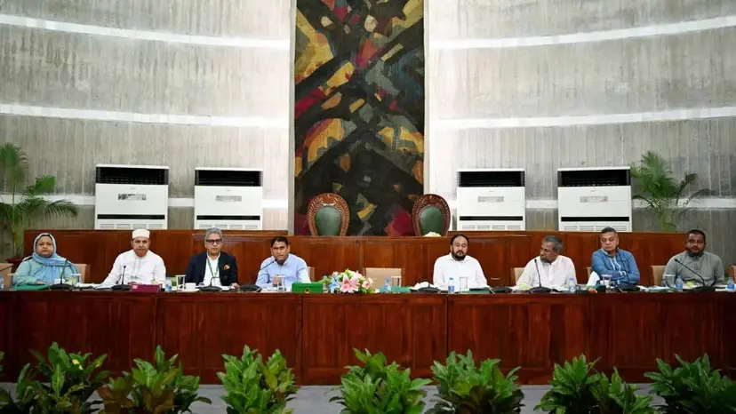 Parliamentary Committee Urges Interpol Red Notices to Recover Stolen Assets Abroad