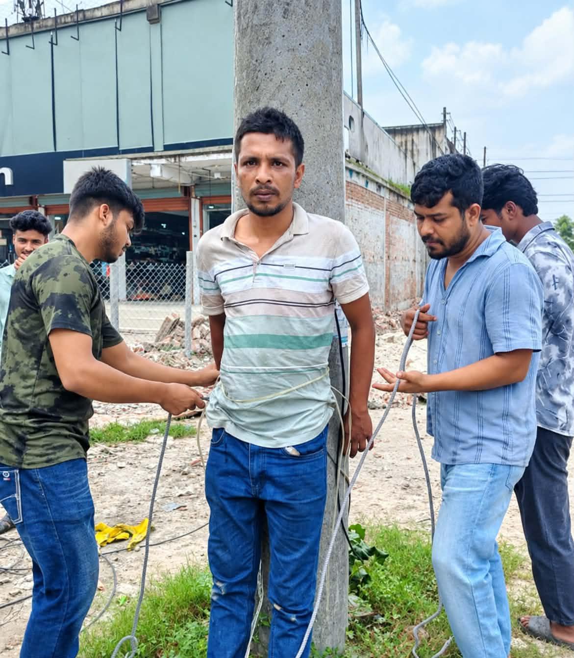 Youth Detained by Locals for Bicycle Theft in Ishwardi, Handed Over to Police