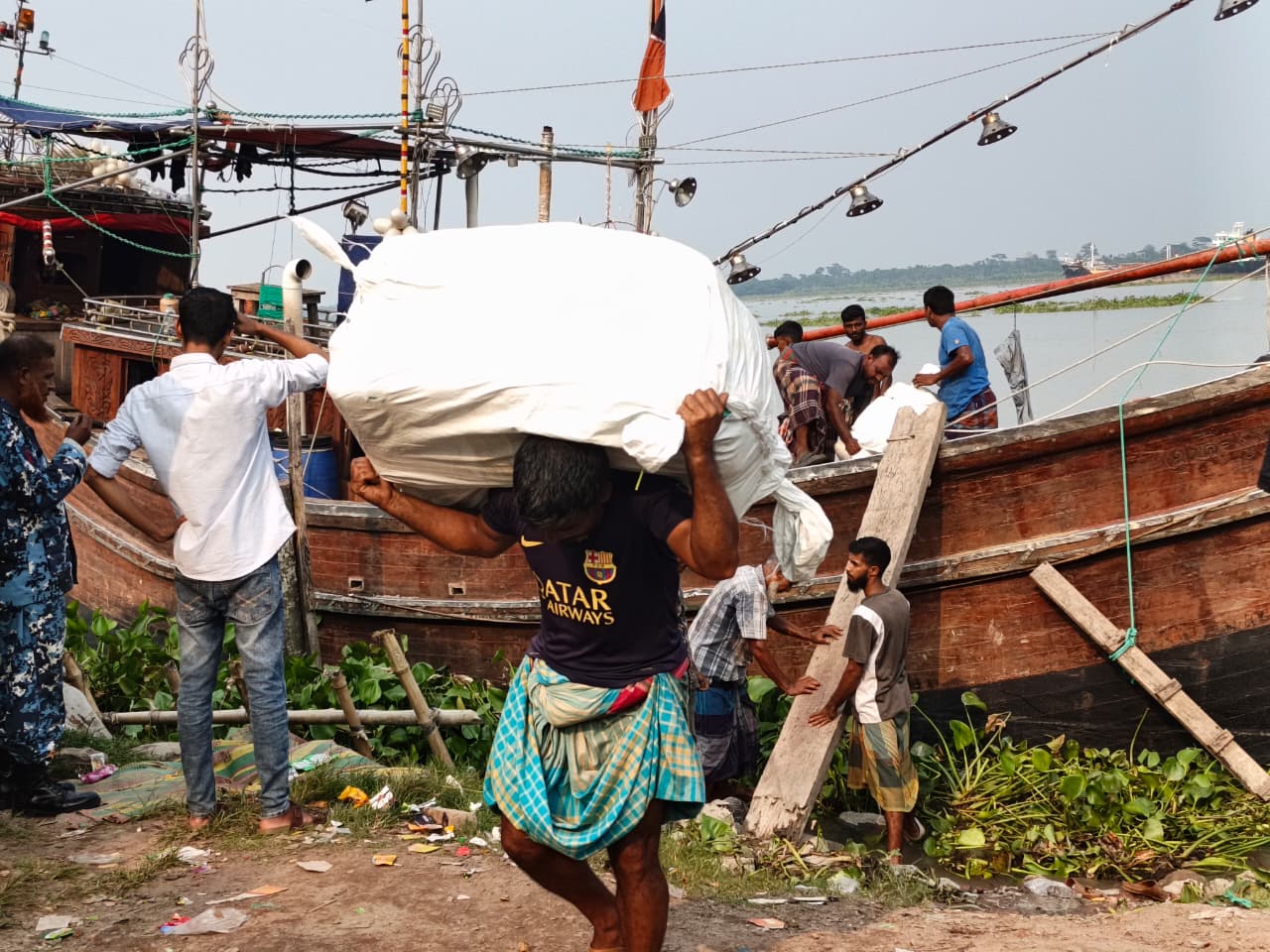 Joint operation by Coast Guard and police in Pirojpur recovers 22,581 pieces of Indian sarees and lehengas