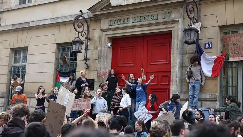 Widespread Protests Paralyze France as Students and Educators Blockade Hundreds of High Schools