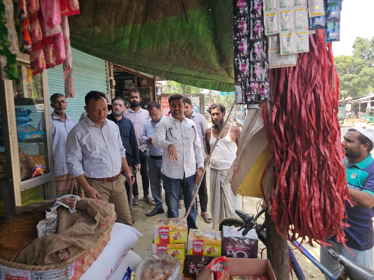 Illegal structures evicted from Chandanaish highway; 7 fined