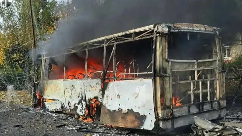 Russian Air Strike Hits Civilian Buses in Kramatorsk, Killing 33 and Injuring 18