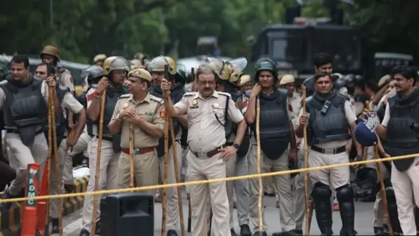 Delhi Imposes Heavy Security Grid and Transport Restrictions Ahead of CJP Rally Calling for CEC Resignation