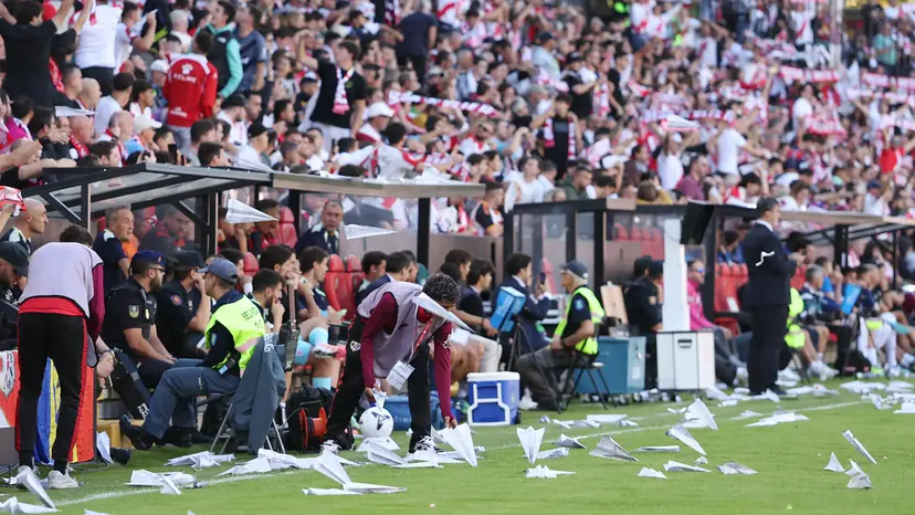 Rayo Vallecano vs Athletic Bilbao La Liga Match Abandoned Following Fan Protests Over Club President