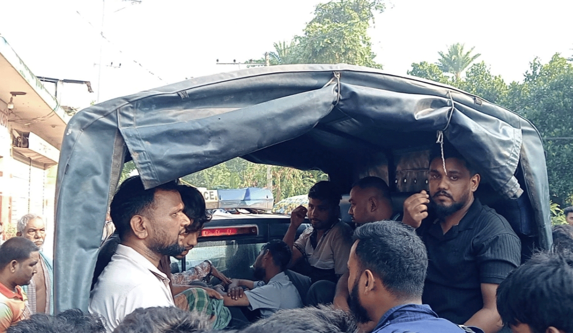 6 detained including robbery gang leader Shawon after 7.5-hour joint drive in Ashulia