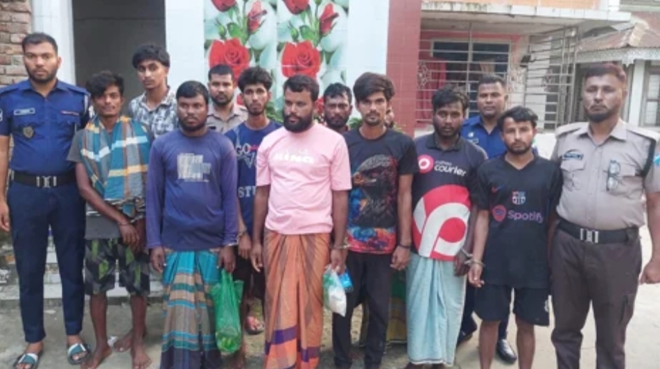 15 fishermen detained for catching hilsa in Padma river defying ban in Jajira, Shariatpur
