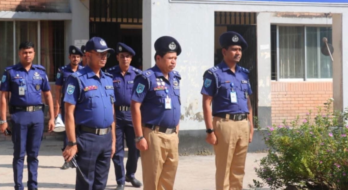 Superintendent of Police Mohammad Mozammel Haque inspects Mithapukur Police Station and Gram Police parade