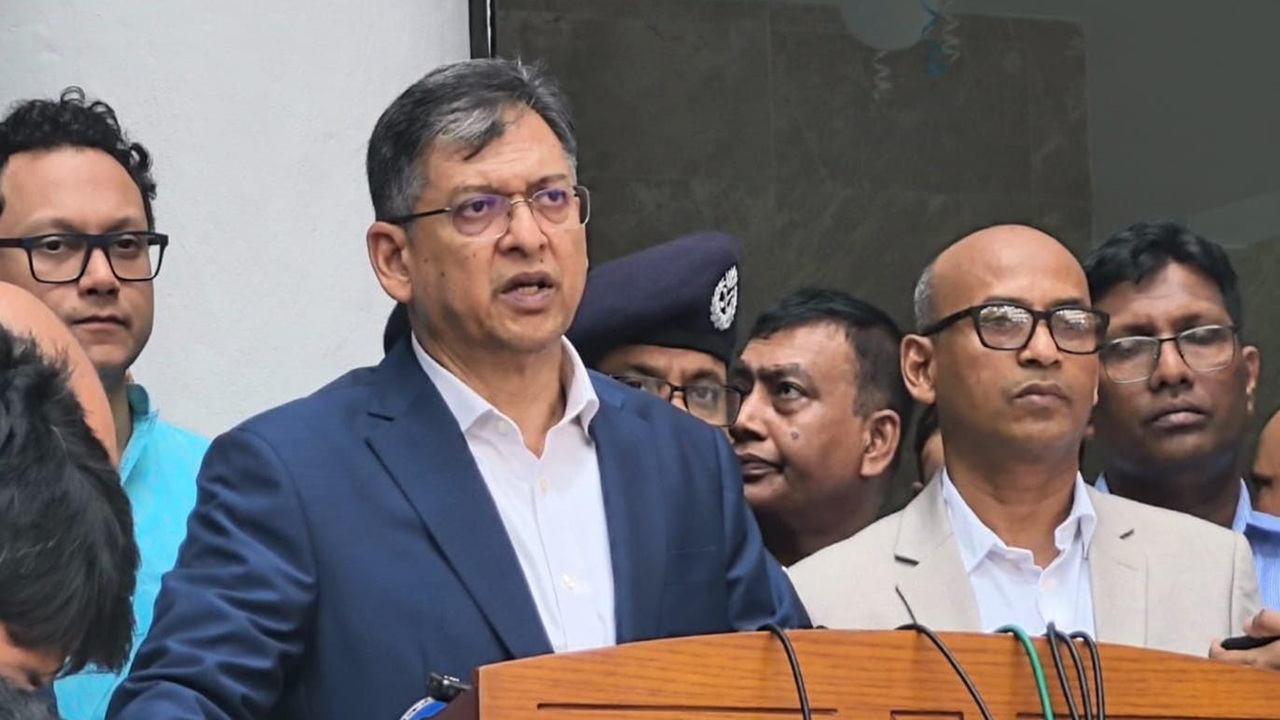 Legal Action Against Anyone Assisting Criminals; No Plans for 'Operation Clean Heart': Home Minister Salauddin Ahmed