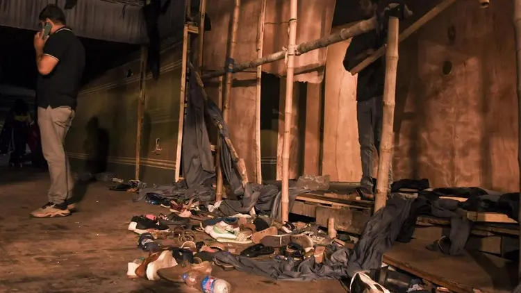 Eyewitness Accounts Reveal How Panic and Rainstorm Triggered Fatal Kolkata Pandal Stampede