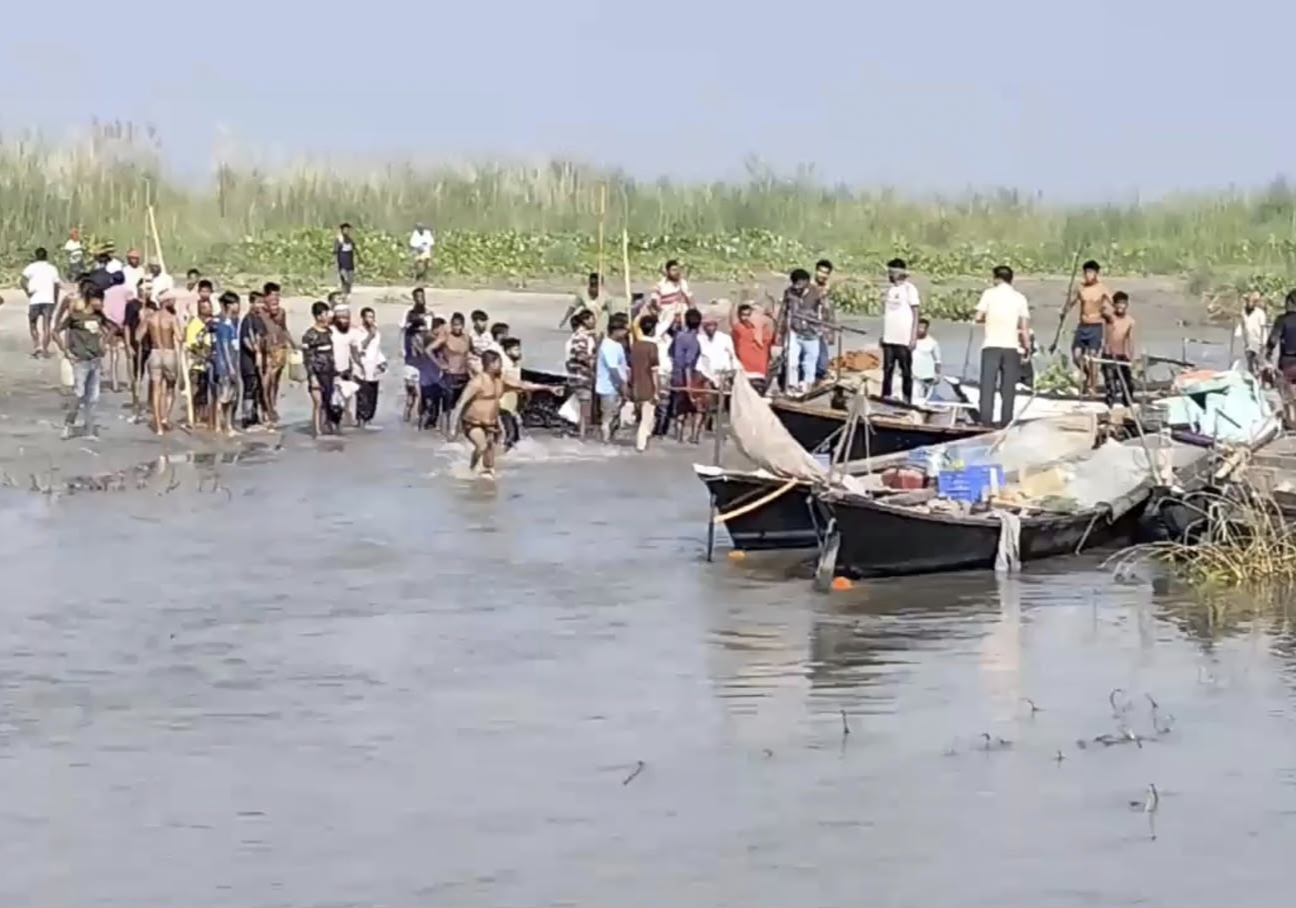36 fishermen arrested following attacks on MP and administration during mother hilsa drive in Jajira, Shariatpur