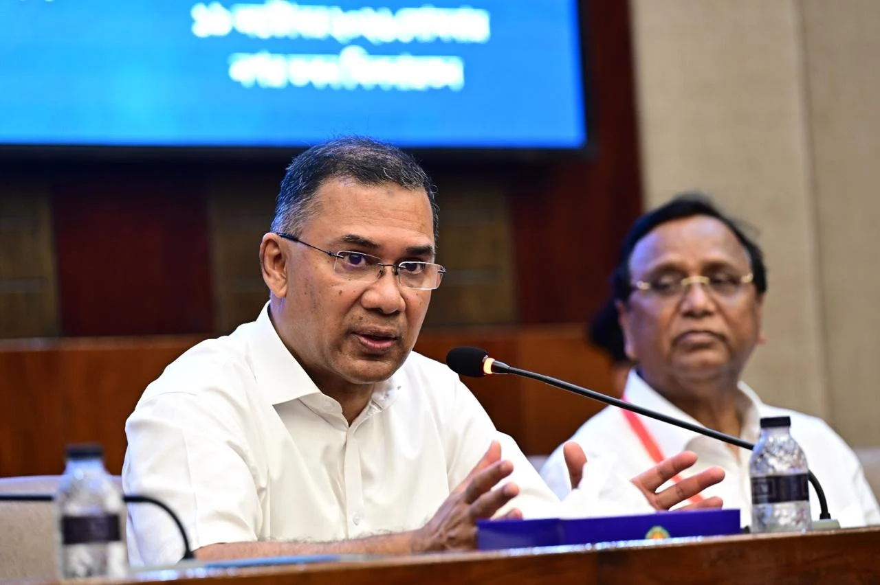 PM Tarique Rahman urges concerted efforts to keep Dhaka clean for children's future during DSCC visit