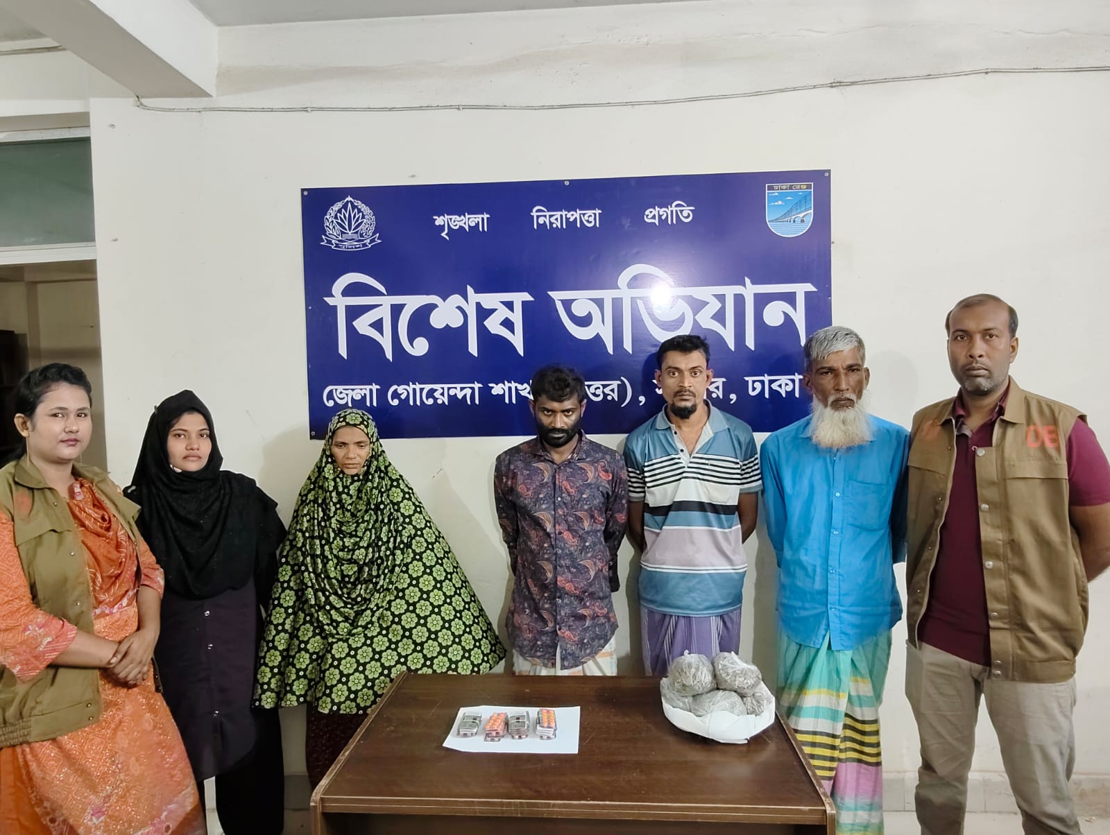 5 Drug Peddlers Arrested with Tapentadol and Ganja in Ashulia