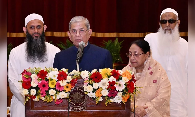 President Conveys Dashami Greetings, Urges Youths to Stand Up for Truth, Justice