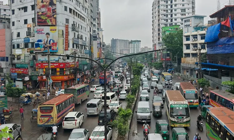 Govt Plans Four Major Measures to Restore Order and Ease Traffic Congestion on Dhaka Roads
