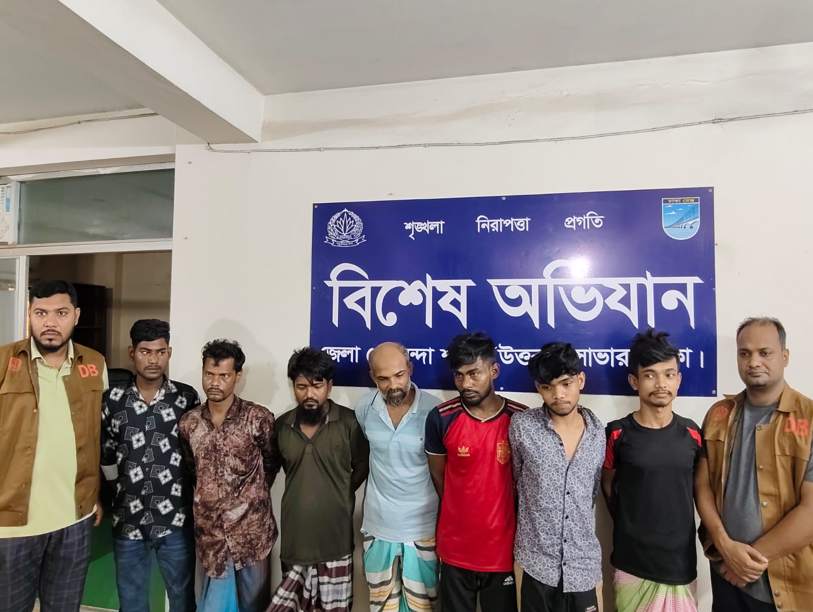 Seven Arrested in Savar: Six Held Over Warehouse Theft, One Over Robbery and Snatching Allegations