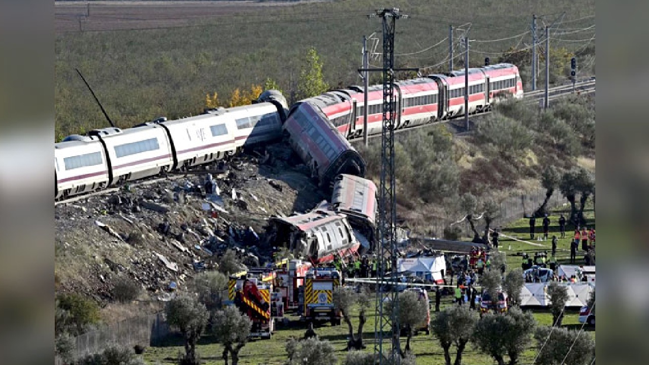 At Least 68 Dead in Toledo High-Speed Train Collision; Spain Declares 3 Days of National Mourning