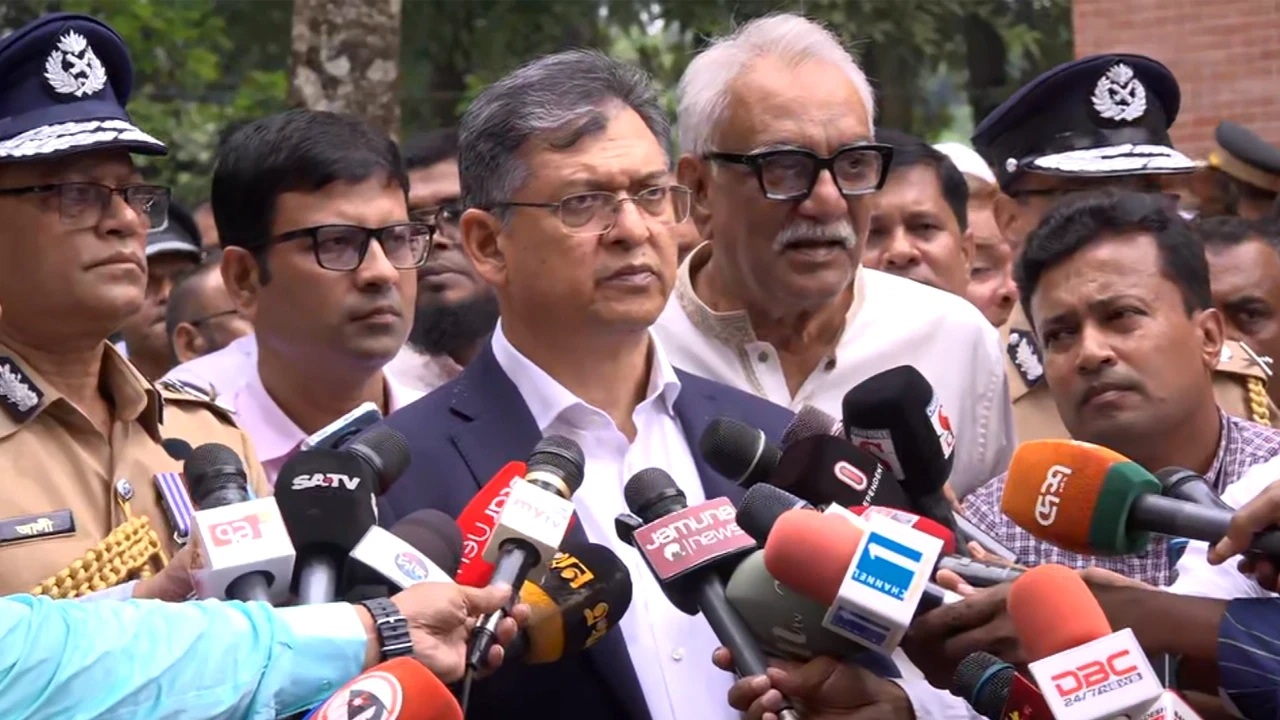 Government's Top Priority Is Restoring Law & Order to Bring Public Relief: Home Minister
