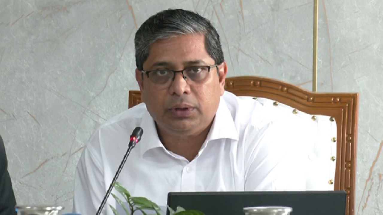 State Minister Warns Project Directors of Strict Action Unless Visible Progress Shown Within Two Months