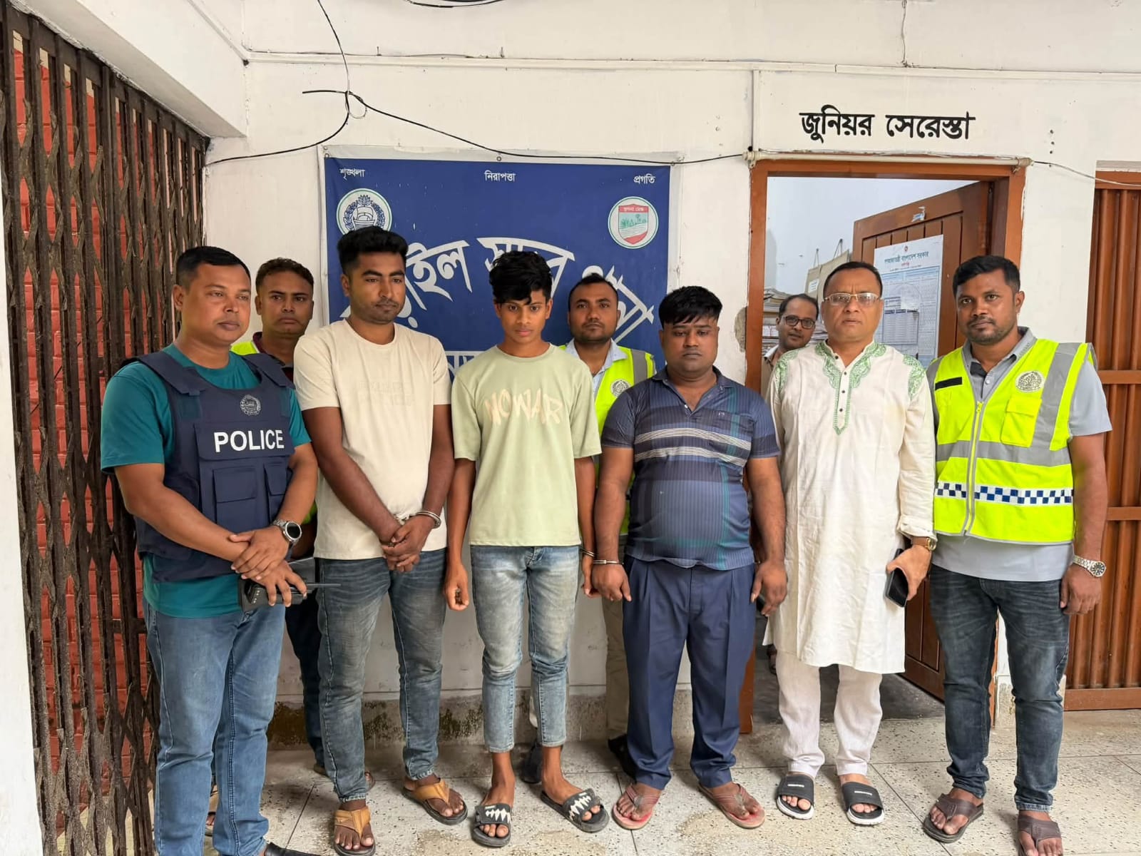 Nail-Biting Midnight Police Raid in Narail: Three Active Easy-Bike Thieves Arrested, Stolen Vehicles Recovered